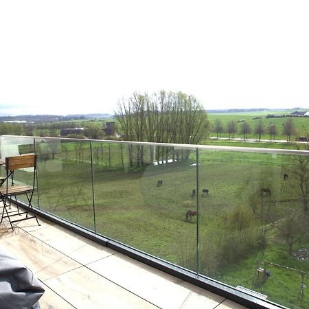 Peaceful Modern 2 Bedroom Penthouse With Nice View Hesperange エクステリア 写真