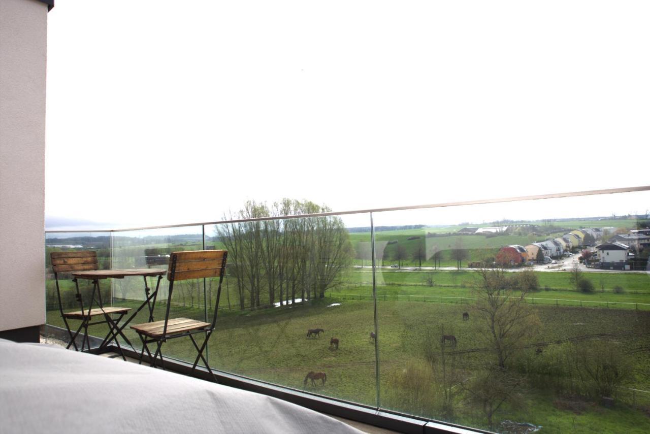 Peaceful Modern 2 Bedroom Penthouse With Nice View Hesperange エクステリア 写真