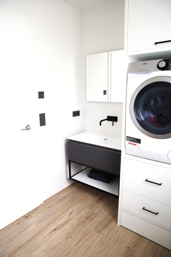 Peaceful Modern 2 Bedroom Penthouse With Nice View Hesperange エクステリア 写真