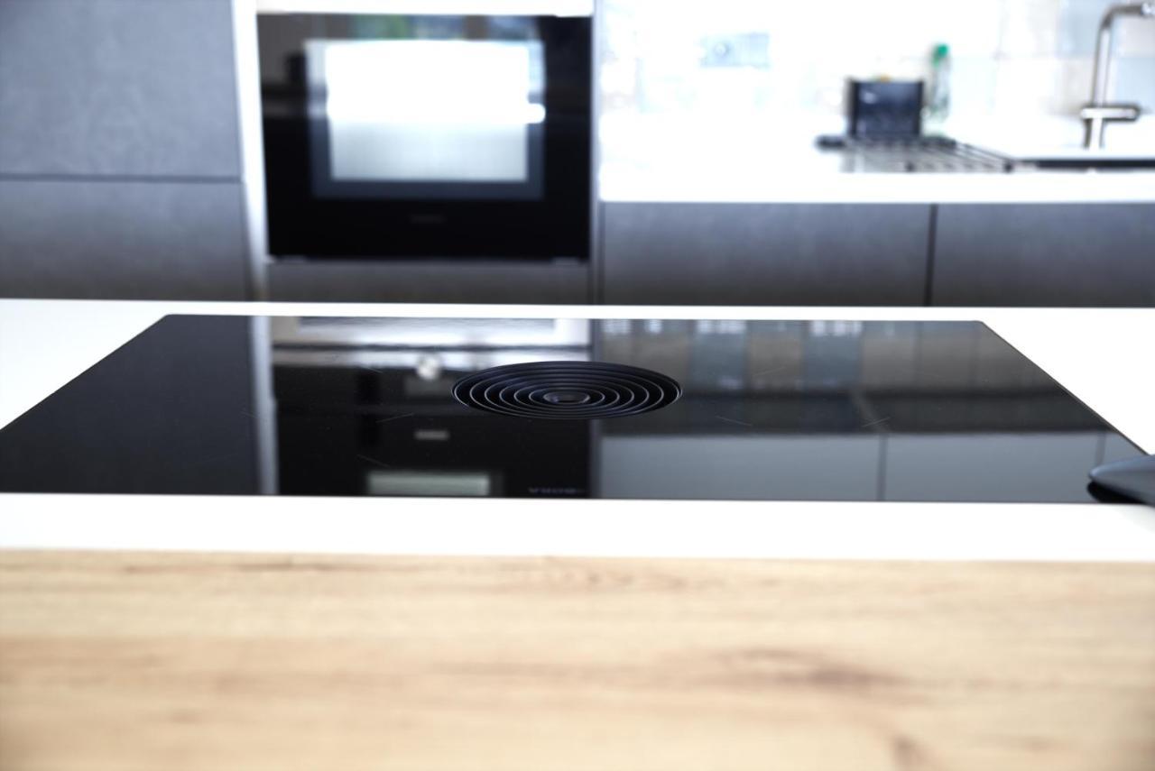 Peaceful Modern 2 Bedroom Penthouse With Nice View Hesperange エクステリア 写真
