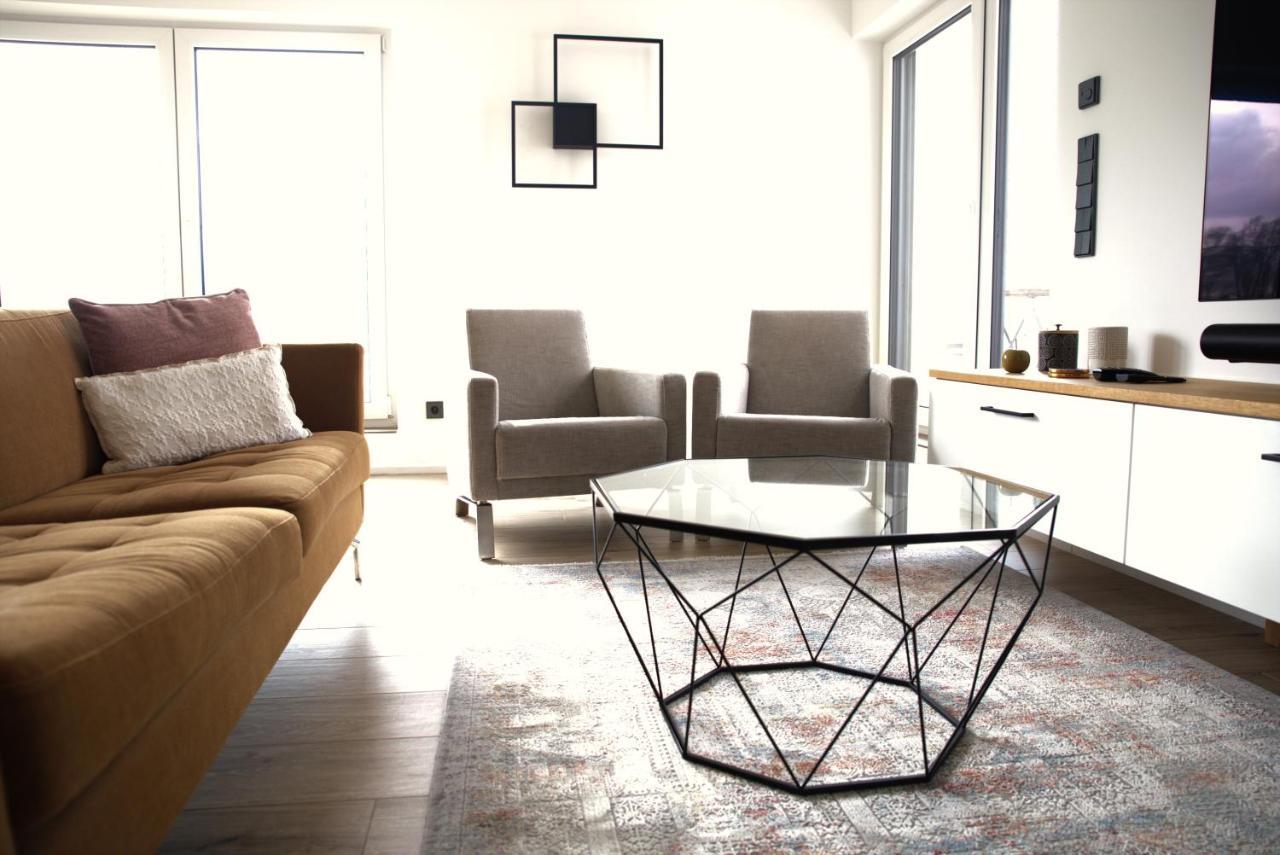 Peaceful Modern 2 Bedroom Penthouse With Nice View Hesperange エクステリア 写真